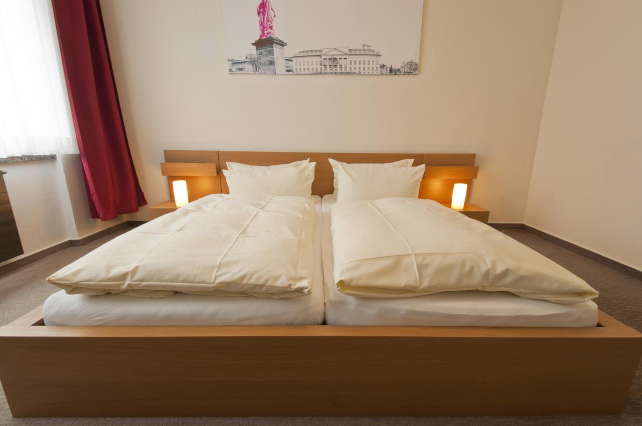 קאסל Hotel Crede מראה חיצוני תמונה
